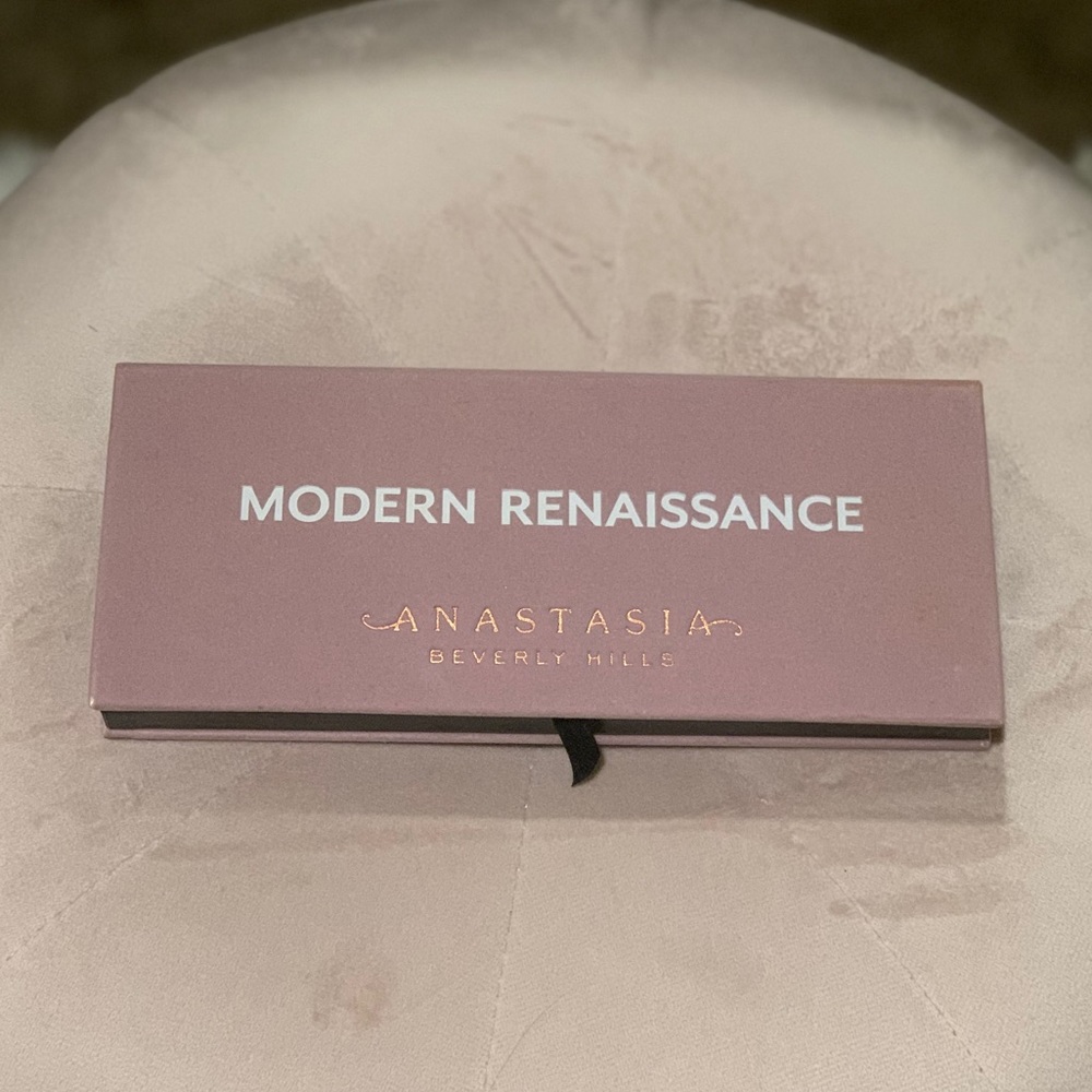 Modern Renaissance Eyeshadow Palette